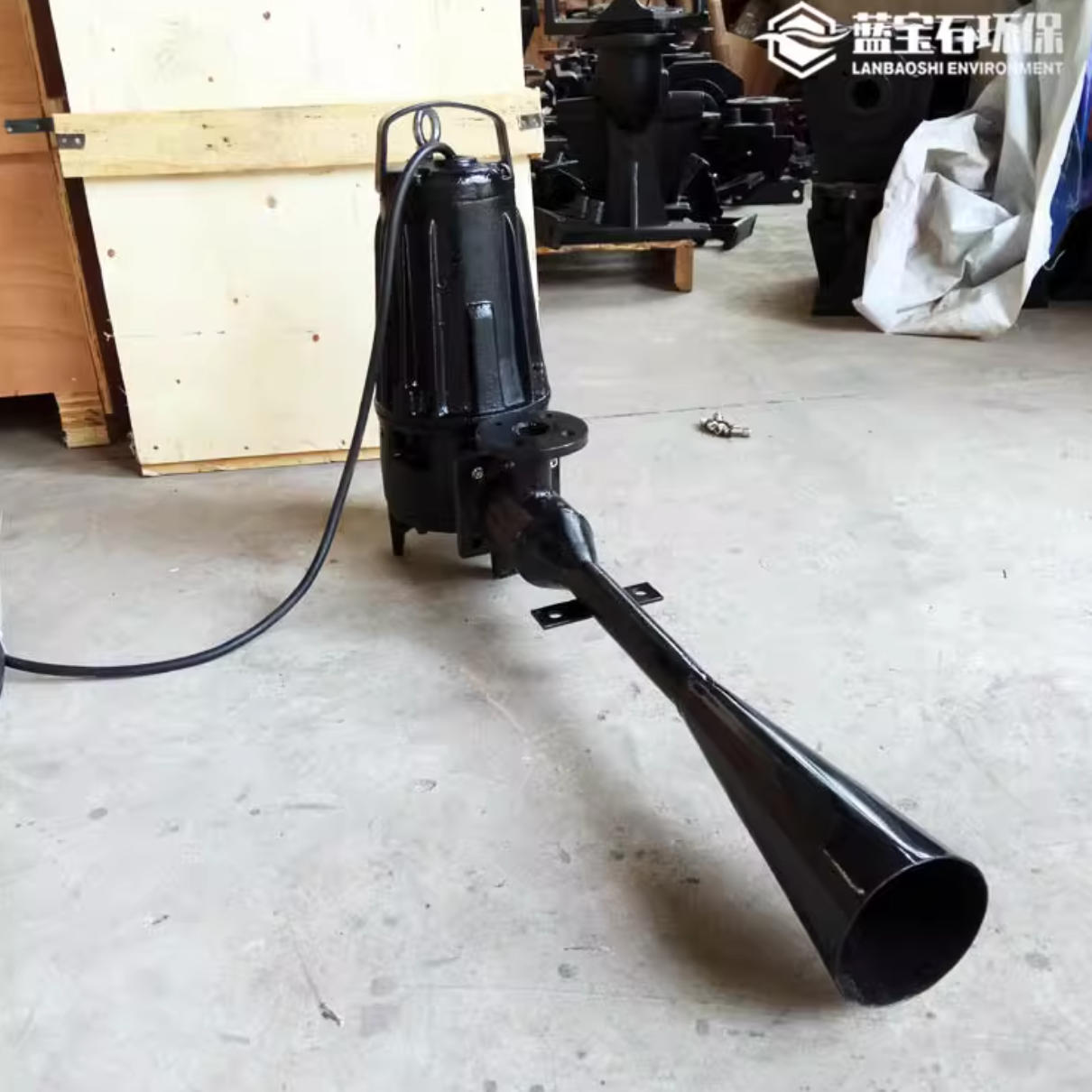 南京藍寶石環(huán)保與湖南公司合作，提供QSB0.75kw潛水射流曝氣機設備
